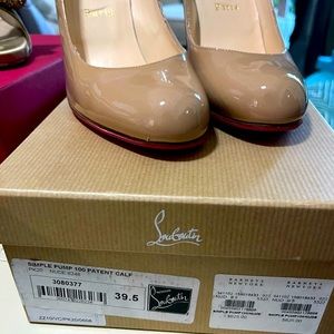 Simple Nude Christian Louboutin Pump 39.5